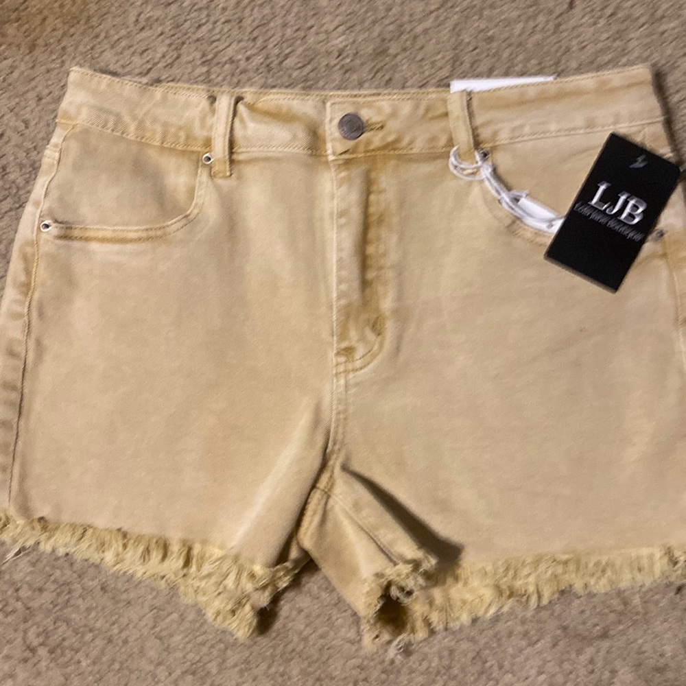 NWT Acid Washed Frayed Hem Shorts Ash Mustard
